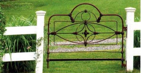 12 Gorgeous Garden Gates - Plus DIY Plans